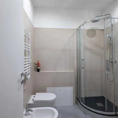Guesthost - Cozy Near The Hospital Padova