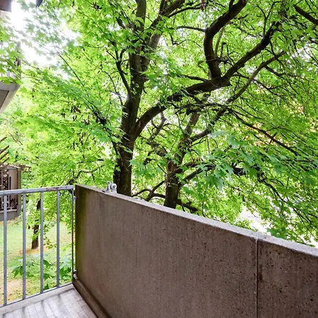 Guesthost - Cozy Near The Hospital Daire Padova